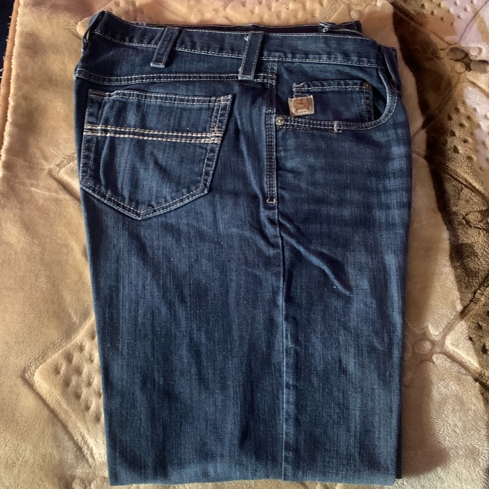 Cinch blue jeans